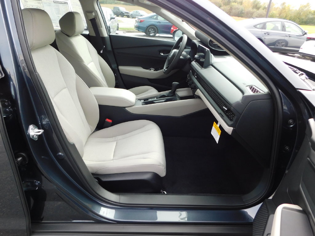 New 2026 Honda Accord SE image 18