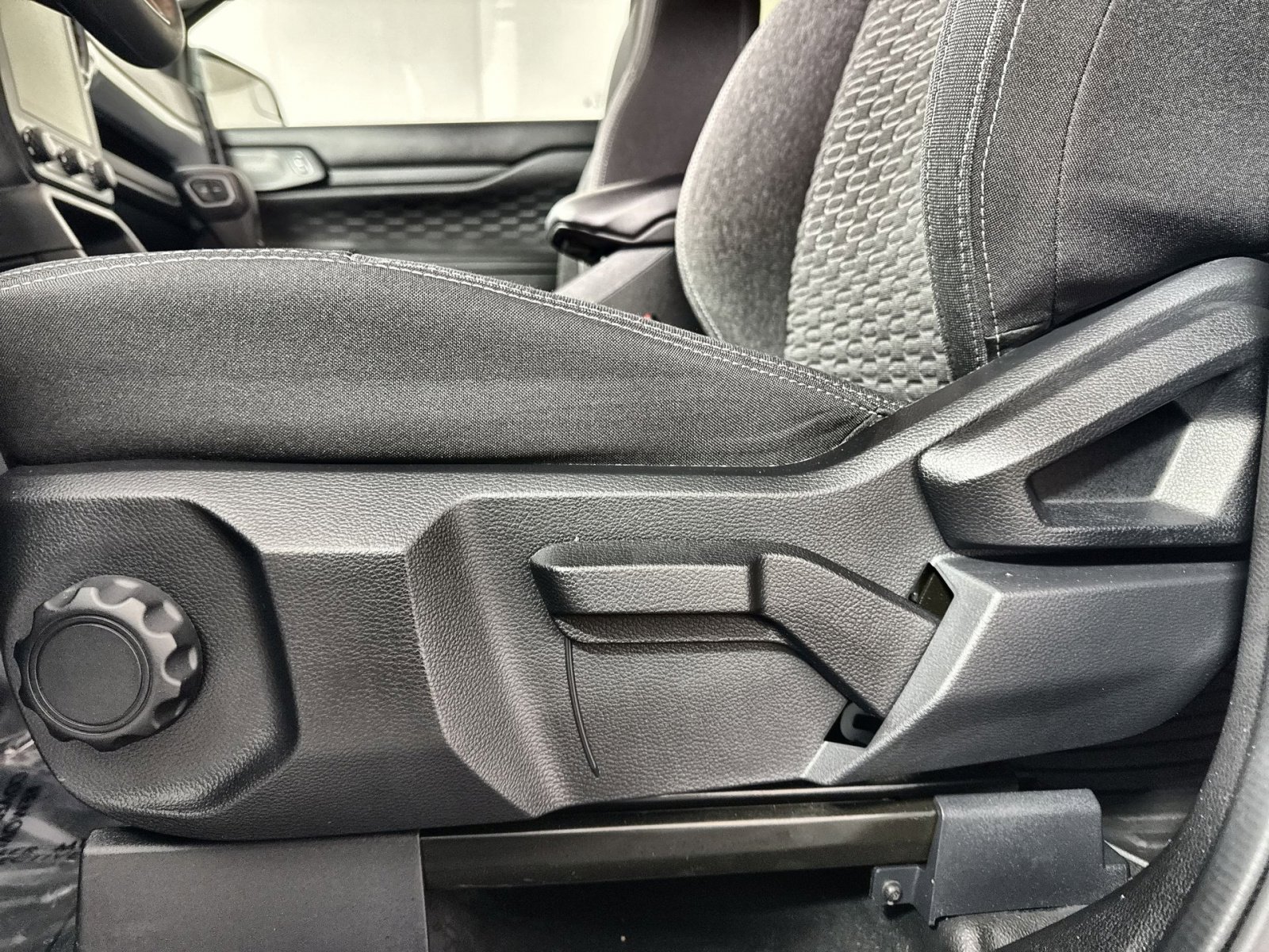 Used 2024 Ford Ranger XL w/ Trailer Tow Package image 14