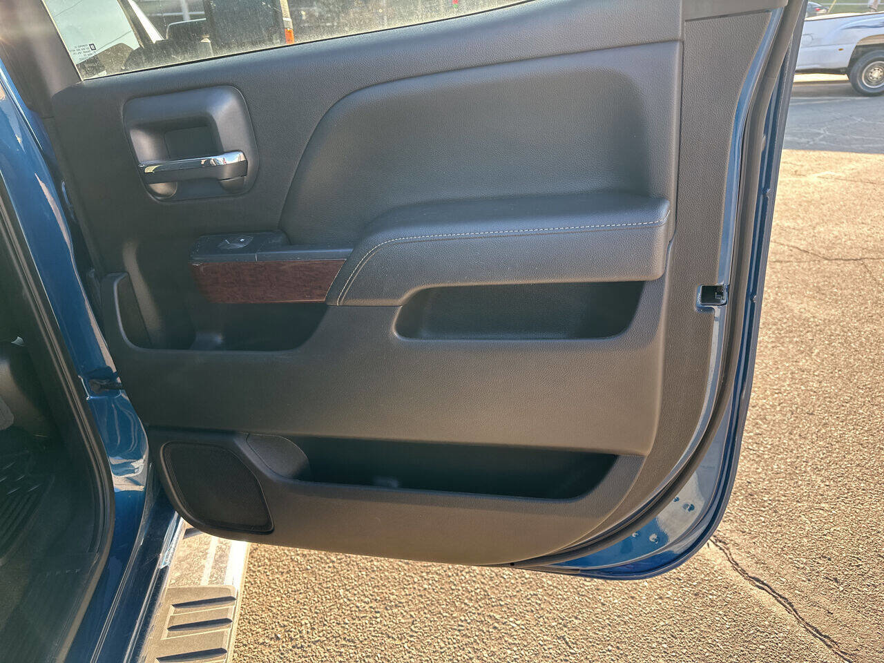 Used 2017 GMC Sierra 2500 SLE image 17