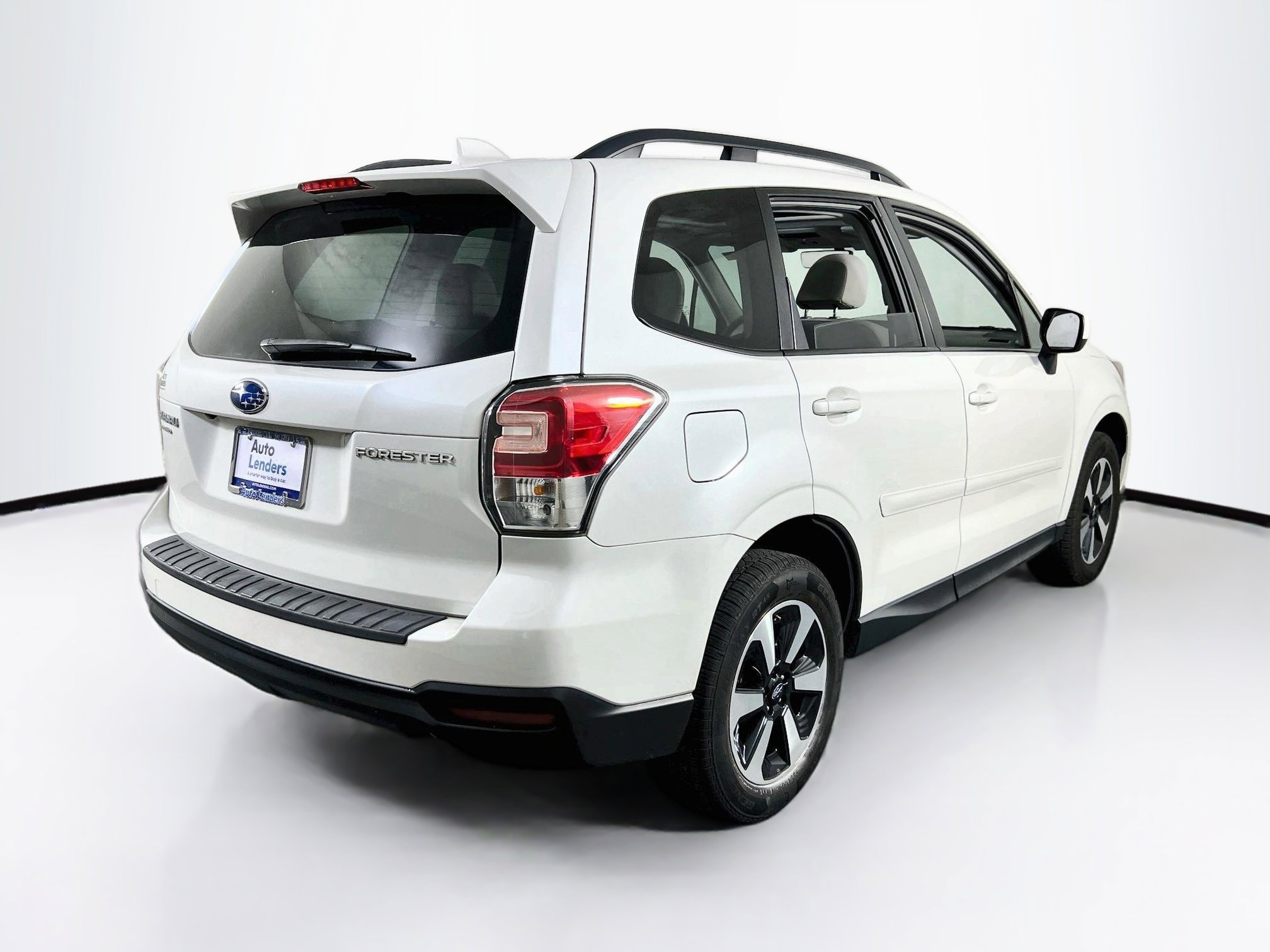 Used 2018 Subaru Forester 2.5i Premium AWD/4WD image 5
