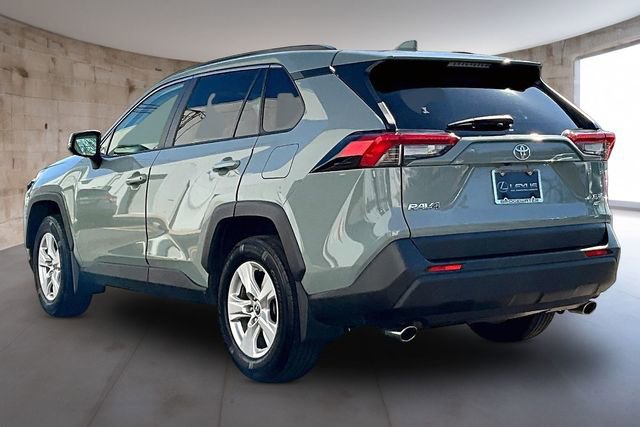 Used 2019 Toyota RAV4 XLE w/ Convenience Package image 4