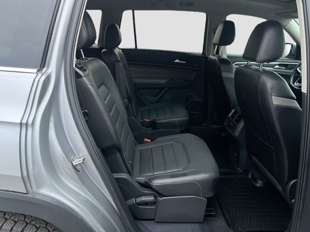 Used 2022 Volkswagen Atlas SEL Premium image 30