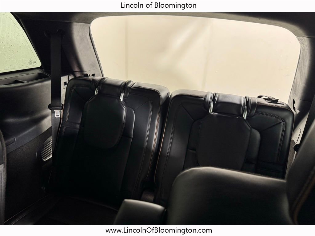 Certified 2025 Lincoln Aviator Black Label image 59