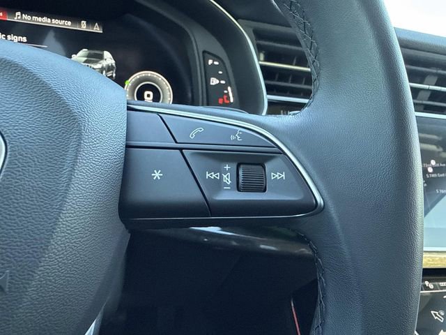 Used 2023 Audi Q7 3.0T Prestige image 15