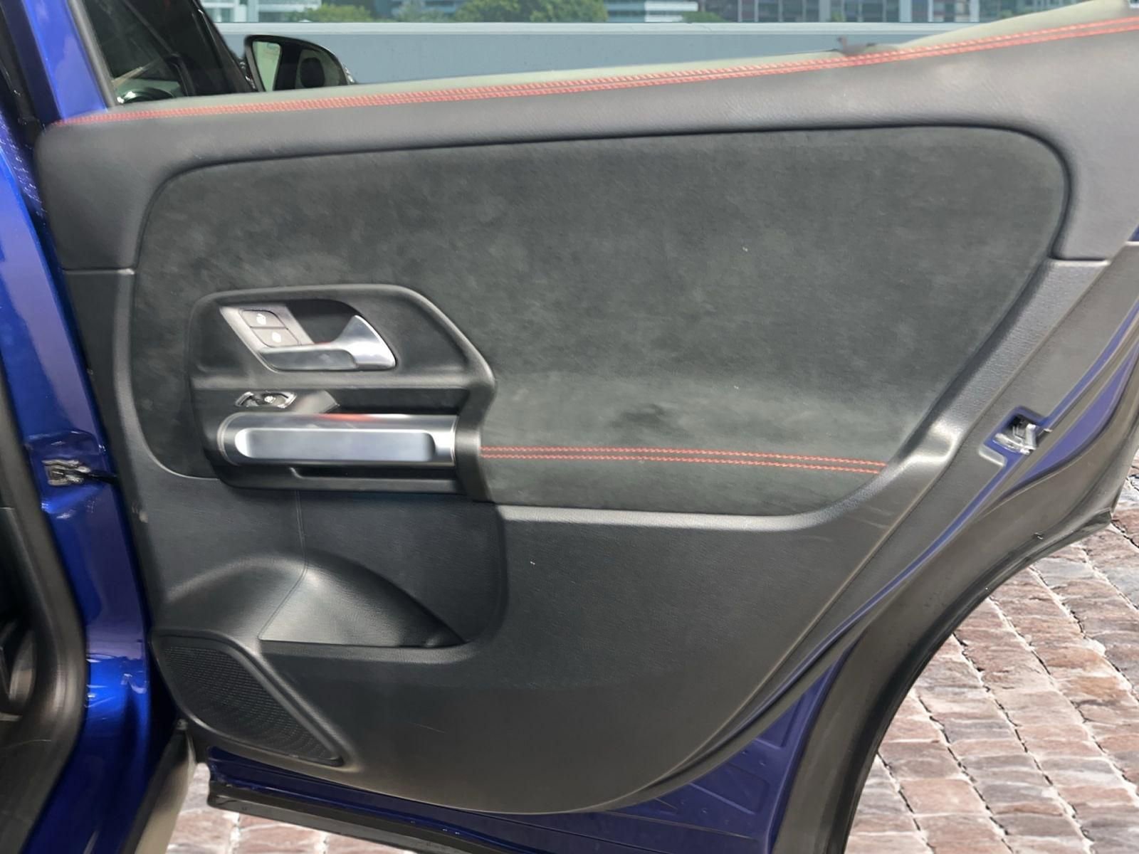 Used 2023 Mercedes-Benz GLB 250 image 21