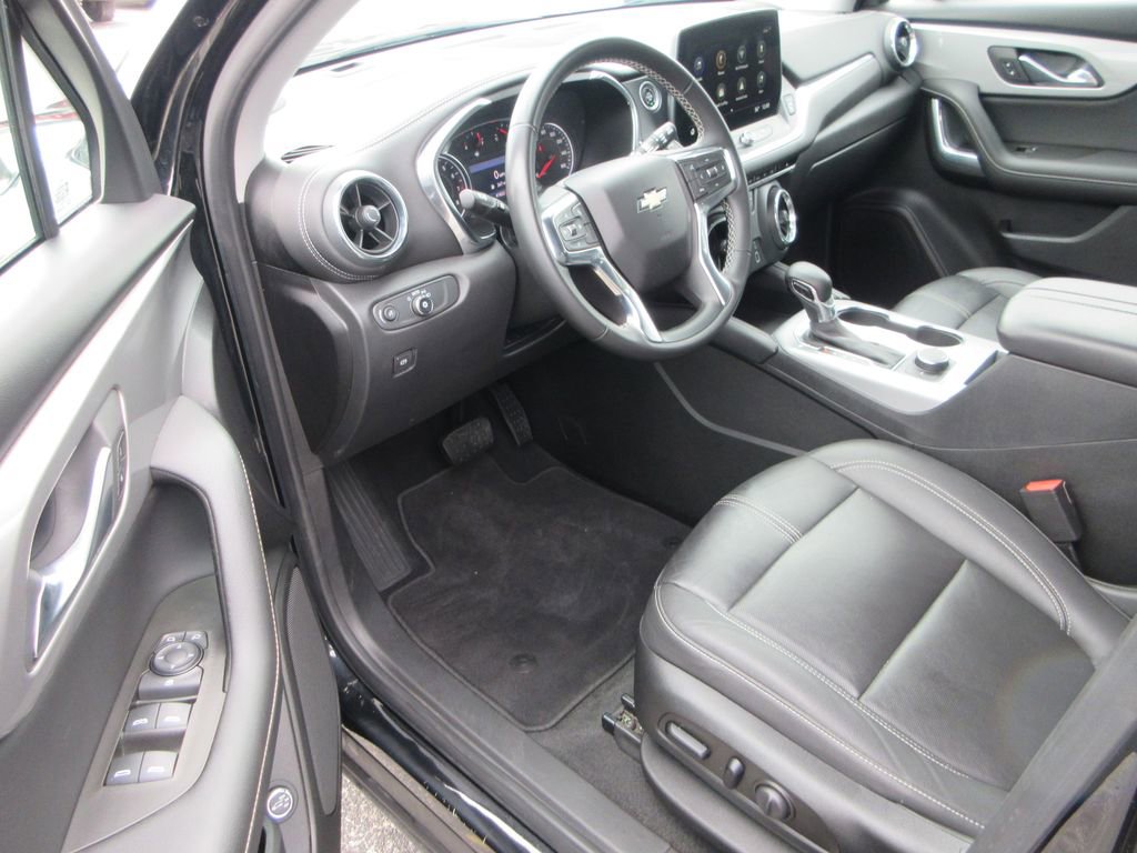 Certified 2023 Chevrolet Blazer LT image 13