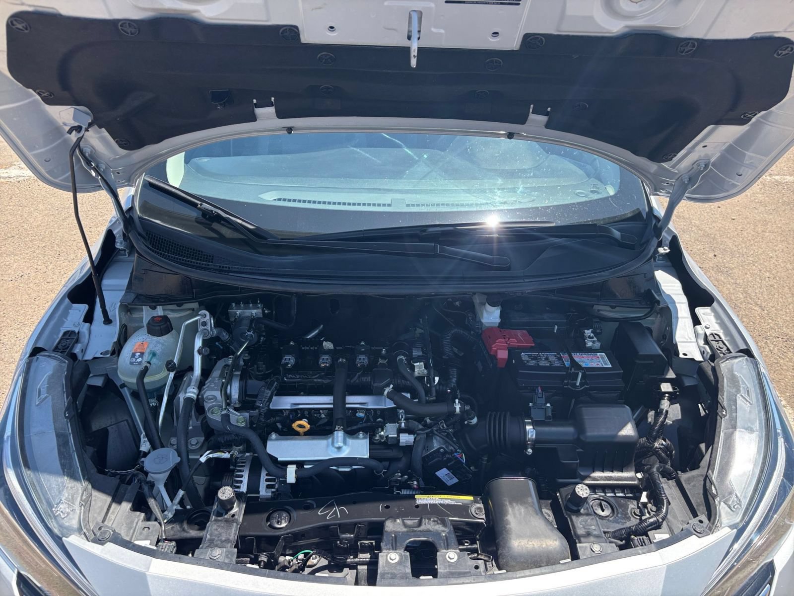 Used 2025 Nissan Versa SV FWD image 29