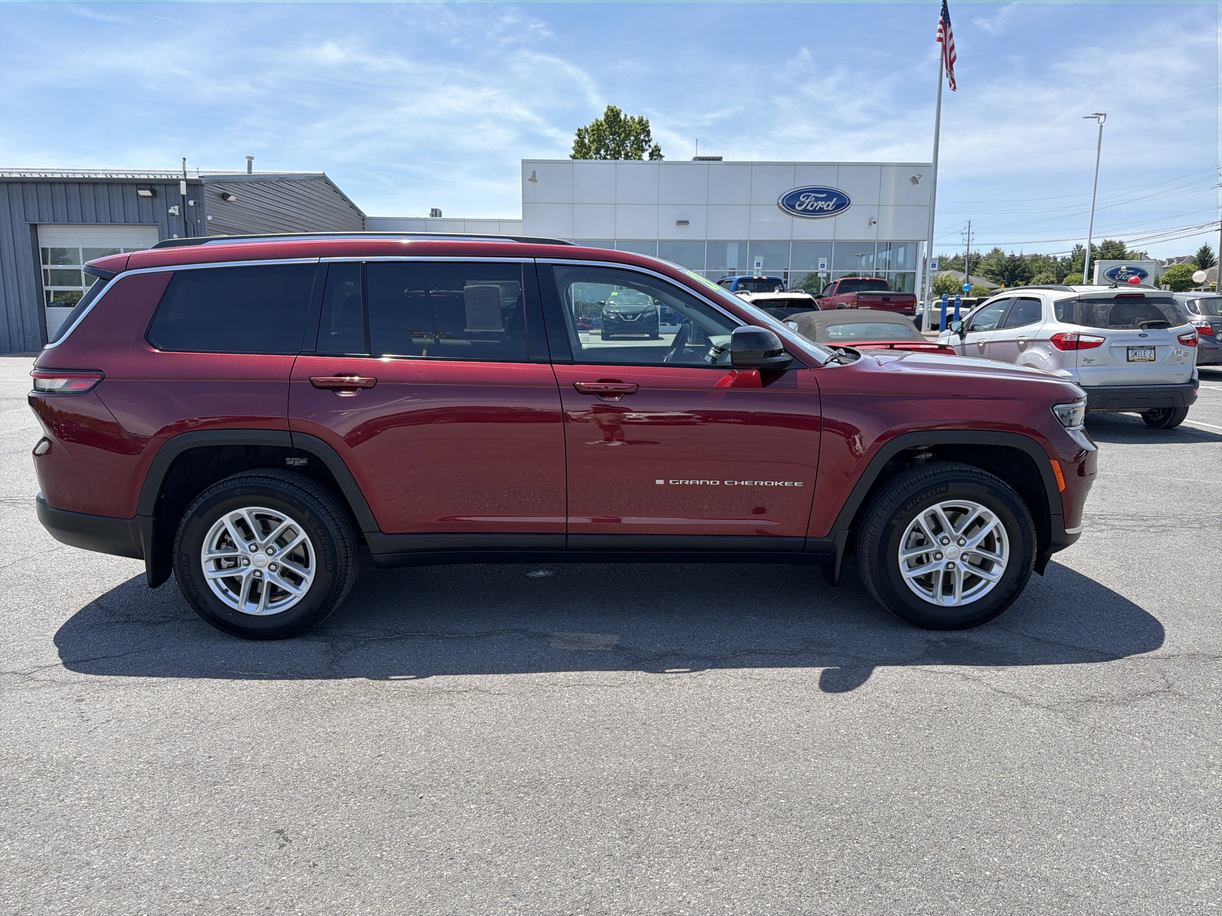 Used 2023 Jeep Grand Cherokee L Laredo w/ Luxury Tech Group I AWD/4WD video 2