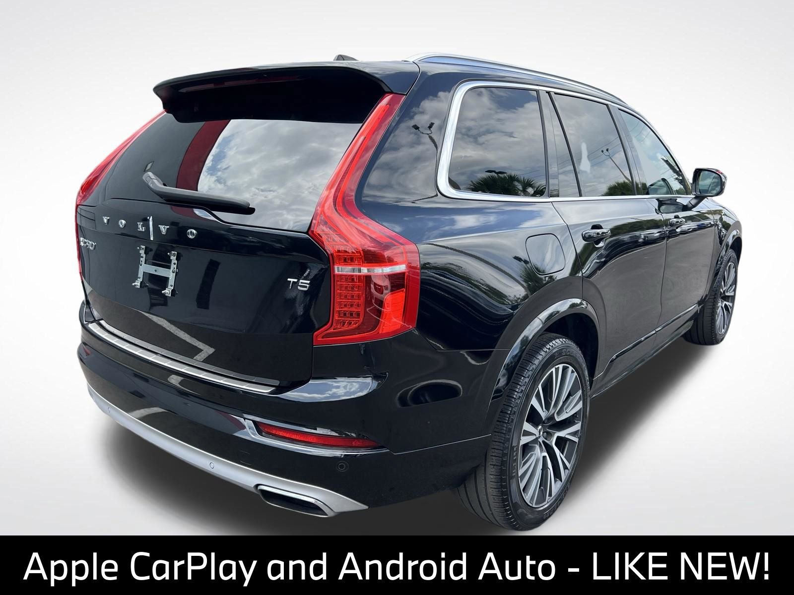 Used 2020 Volvo XC90 T5 Momentum w/ Protection Package Premier FWD image 10