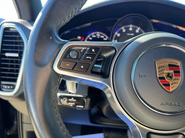 Used 2023 Porsche Cayenne image 14