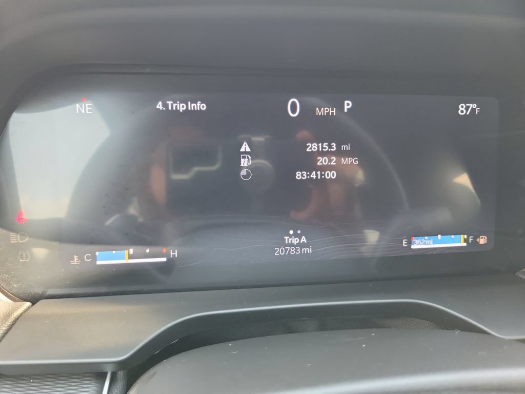 Certified 2025 Jeep Grand Cherokee Laredo AWD/4WD image 26