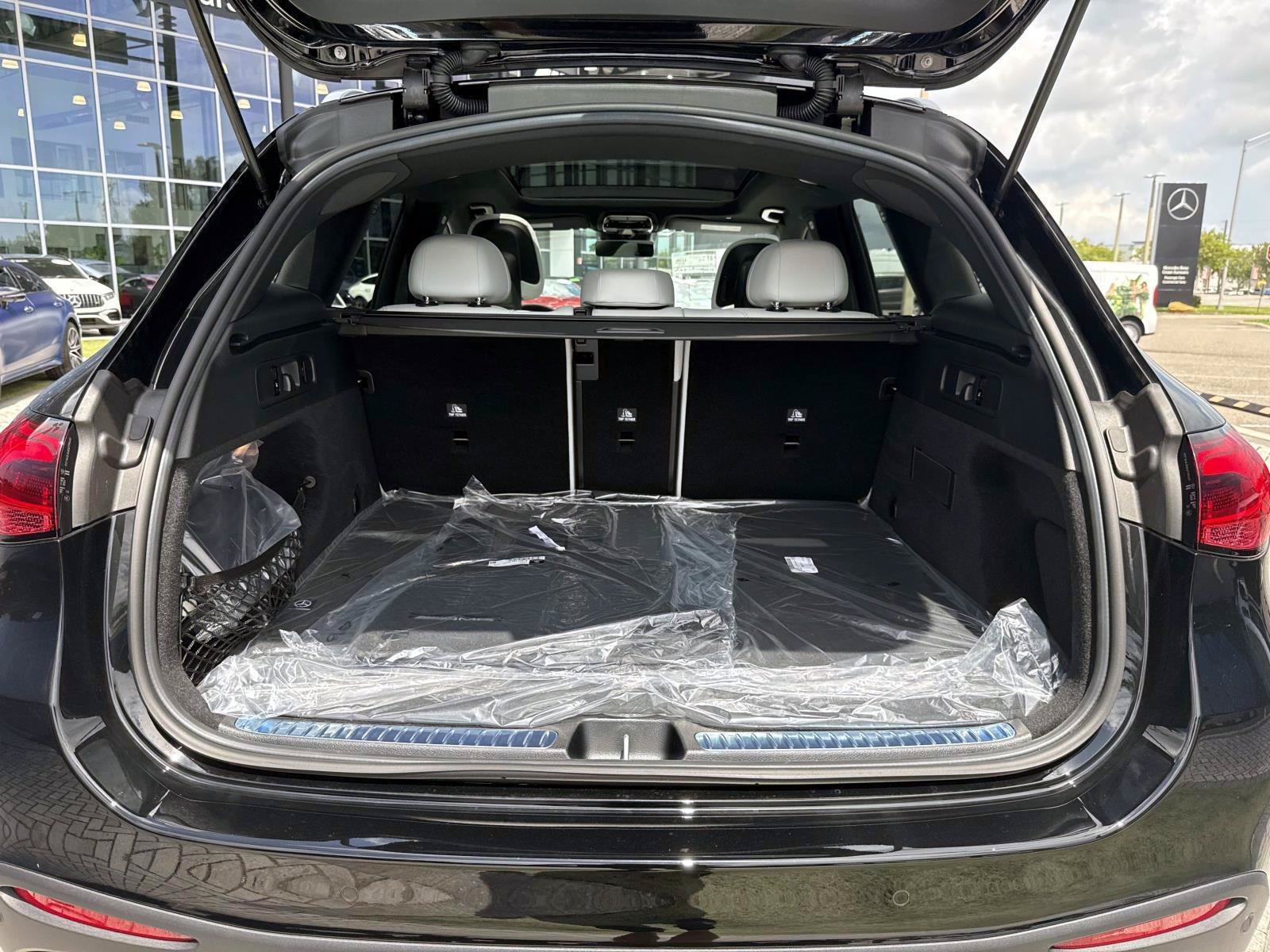 New 2027 Mercedes-Benz GLC 300 image 10