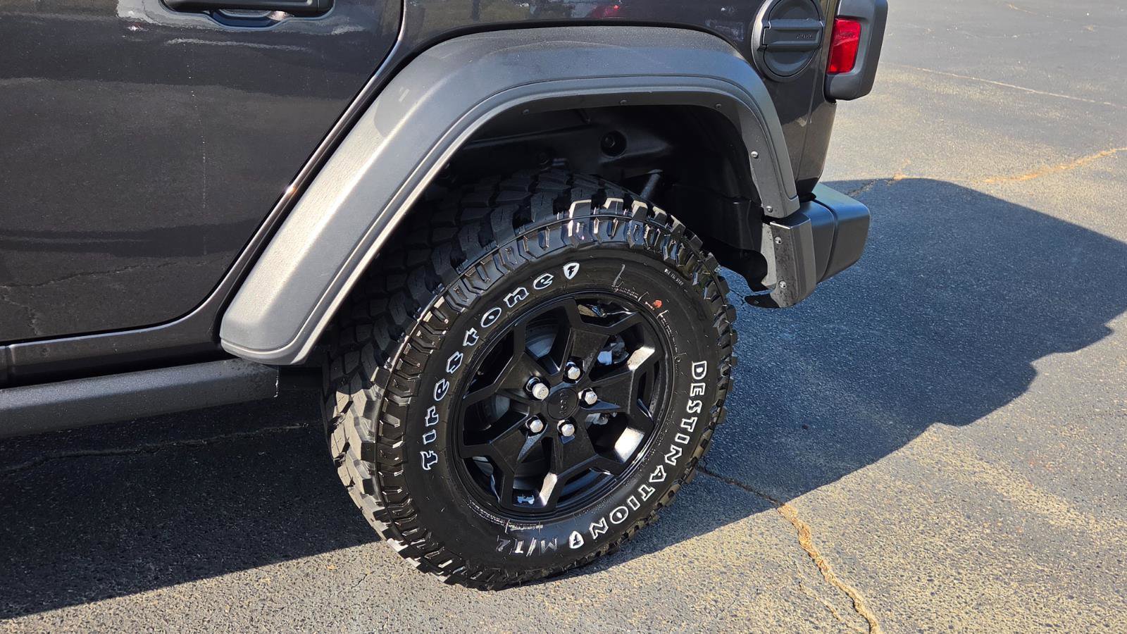 Used 2023 Jeep Wrangler Unlimited w/ Cold Weather Group image 16