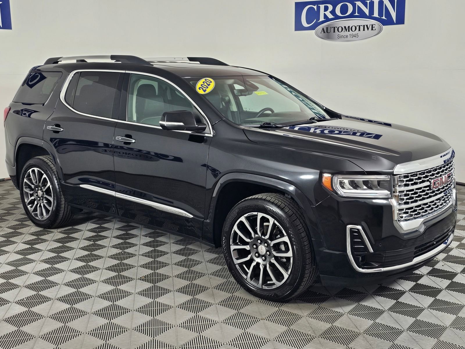 Used 2020 GMC Acadia Denali w/ Technology Package image 9