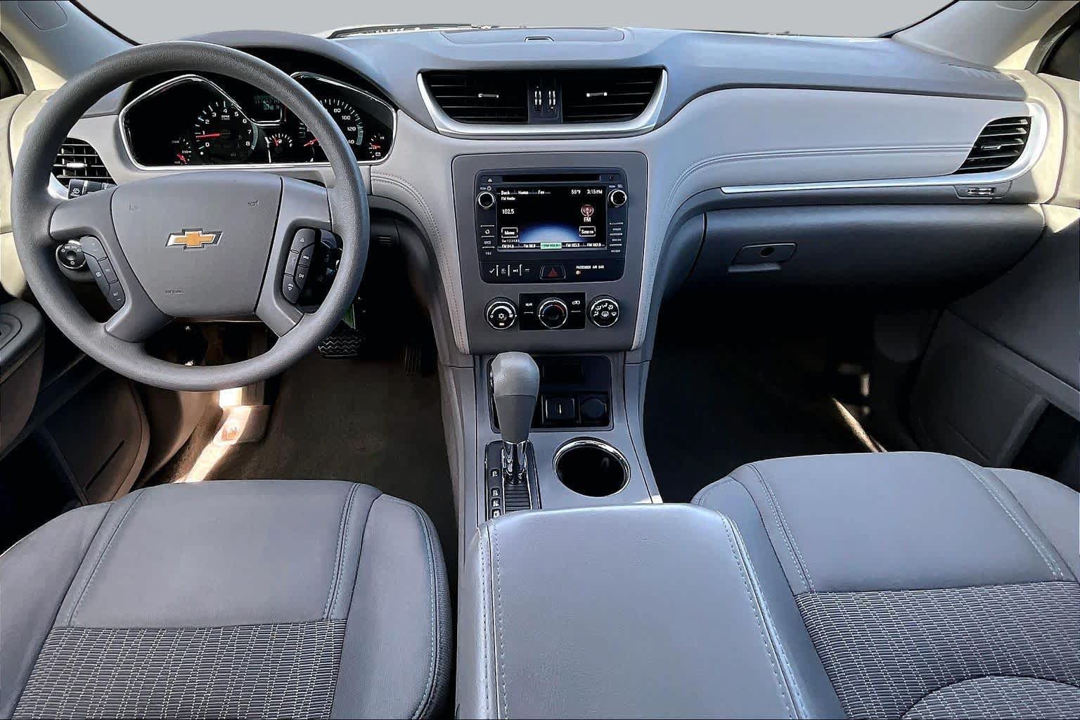 Used 2017 Chevrolet Traverse LS FWD image 15