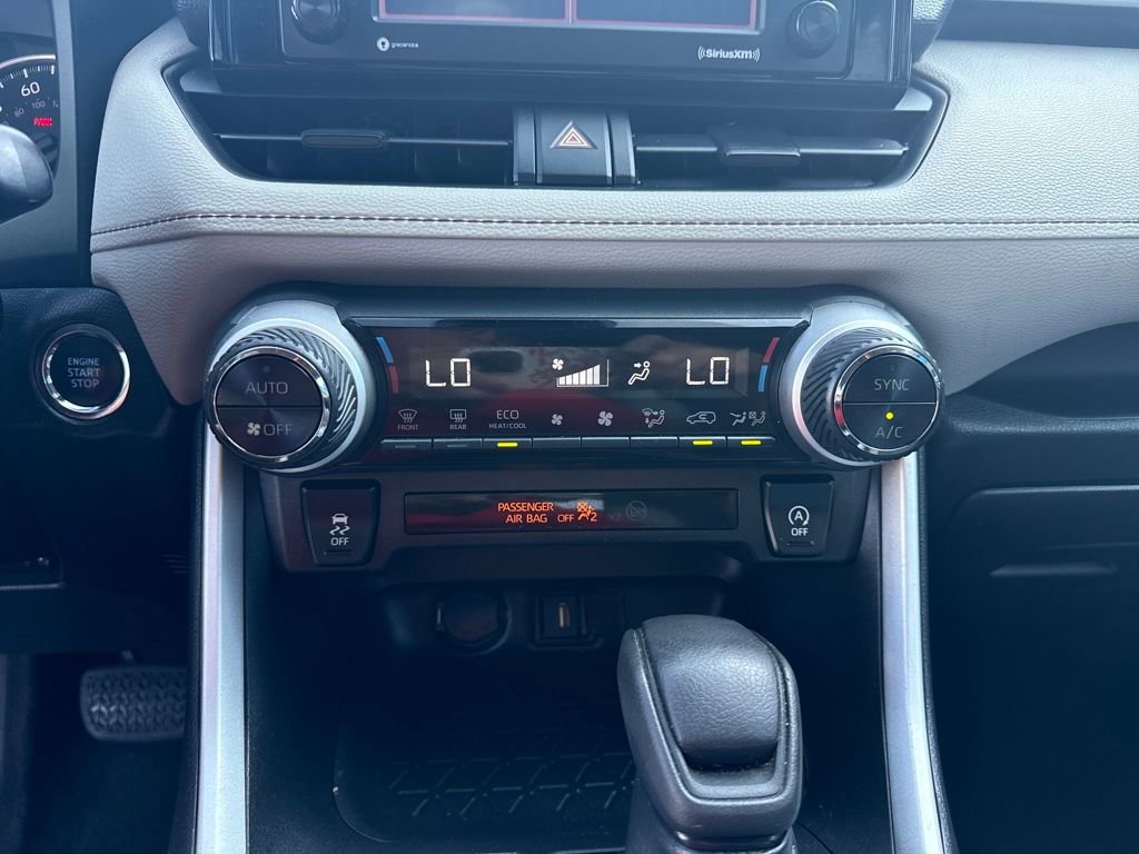 Used 2021 Toyota RAV4 XLE image 21