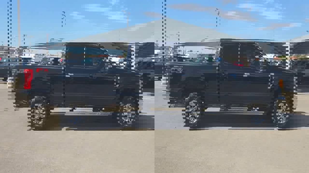 Used 2019 Ford F250 XLT w/ XLT Premium Package image 2