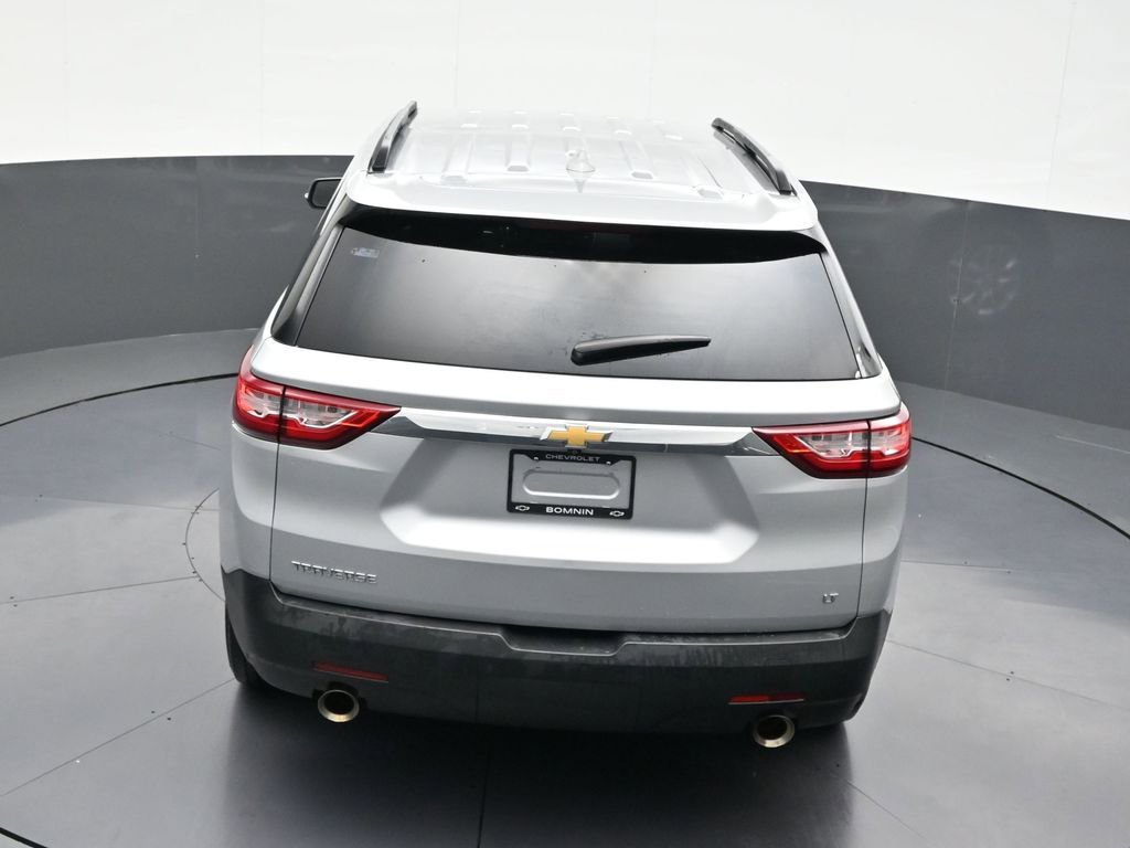 Used 2021 Chevrolet Traverse LT image 19