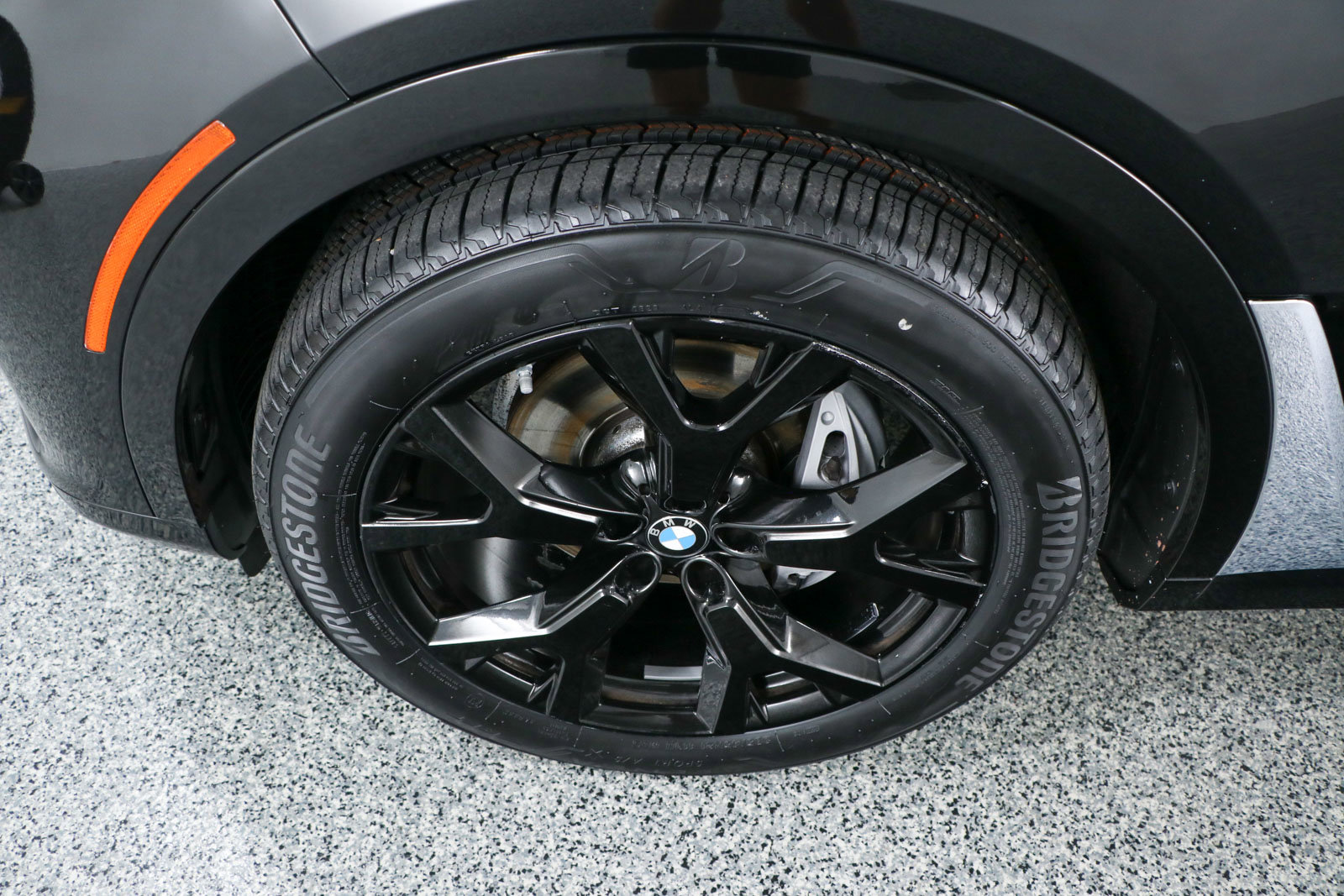 Used 2022 BMW X7 xDrive40i w/ Cold Weather Package image 11