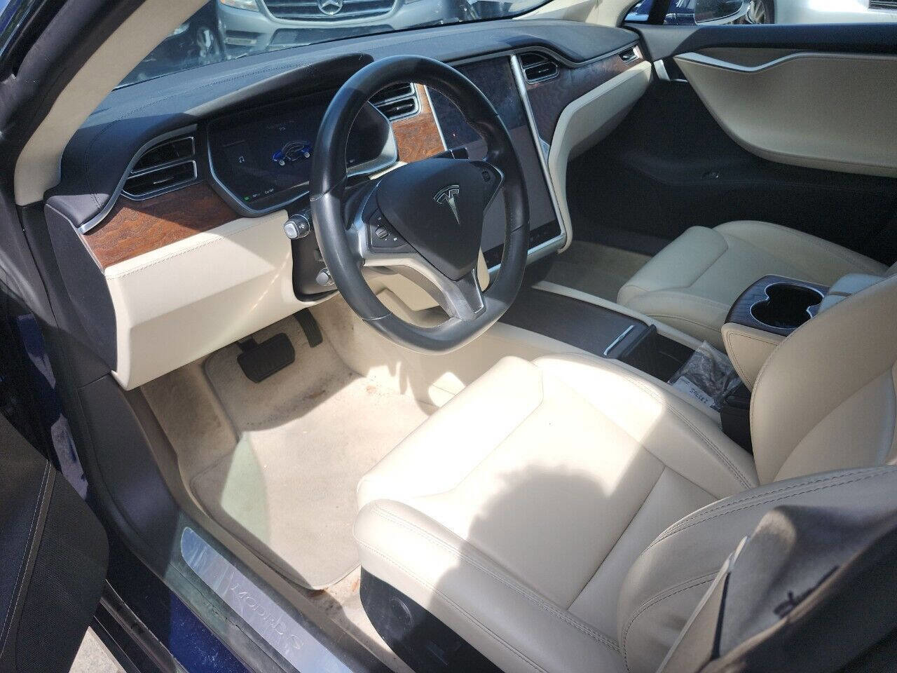 Used 2017 Tesla Model S 60 RWD image 11