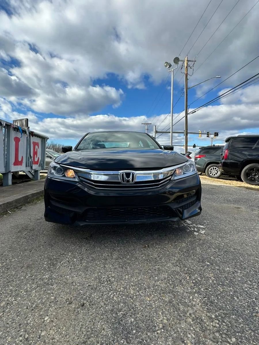 Used 2017 Honda Accord LX image 2