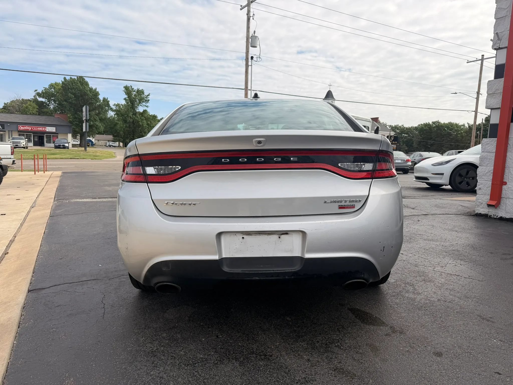 Used 2013 Dodge Dart Limited w/ Premium Group FWD image 4