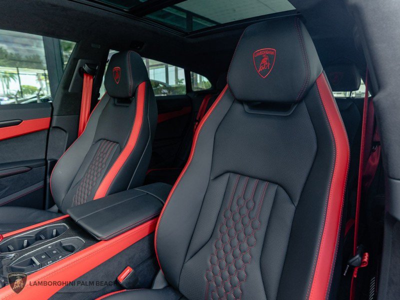 Used 2026 Lamborghini Urus SE AWD/4WD image 17