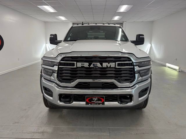 New 2026 RAM 5500 Tradesman w/ Chrome Appearance Group image 2