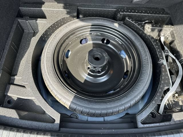 Used 2022 Volkswagen Taos SE FWD image 29