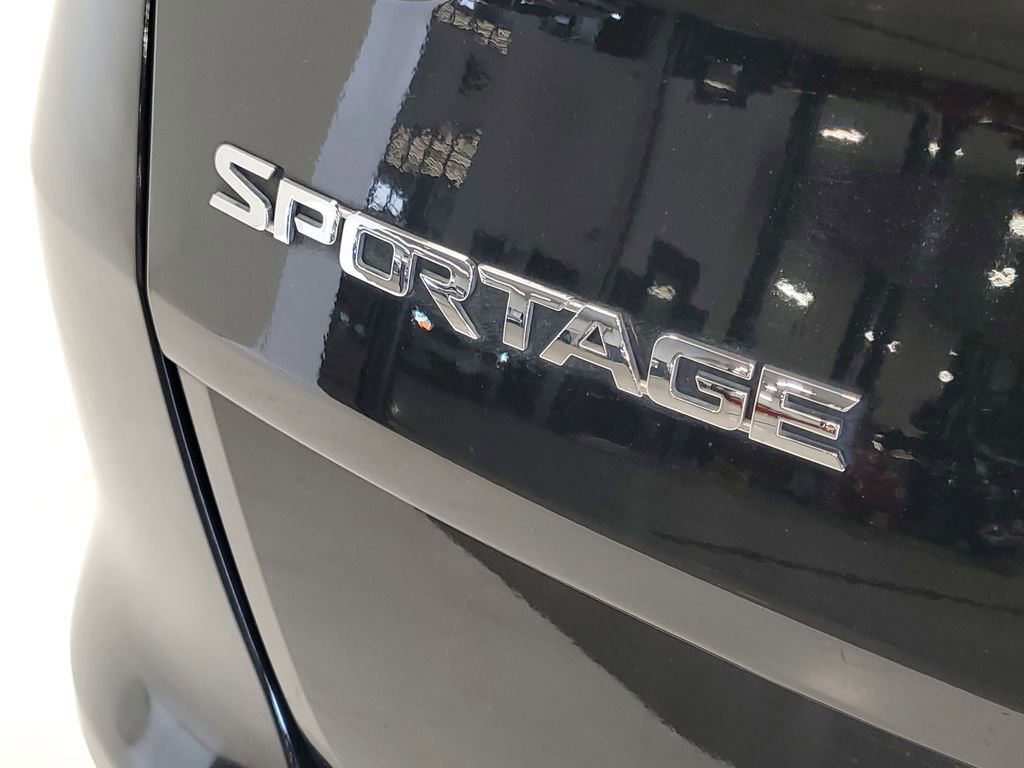 Used 2022 Kia Sportage EX w/ EX Technology Package image 8