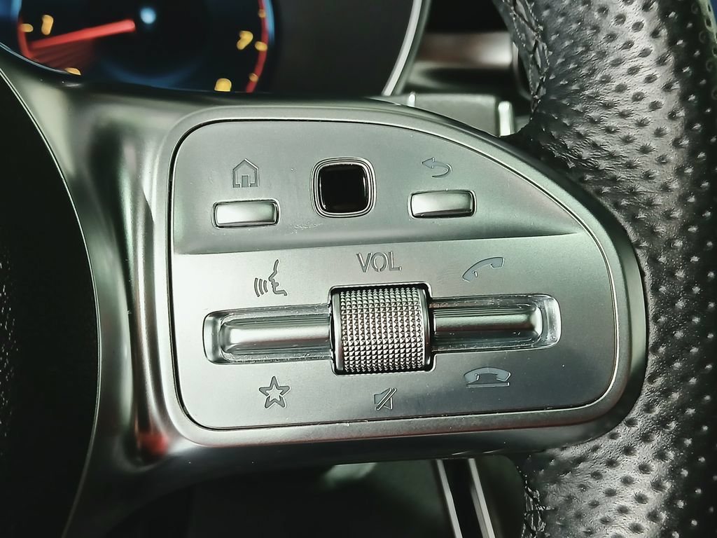 Certified 2020 Mercedes-Benz GLC 300 4MATIC image 29
