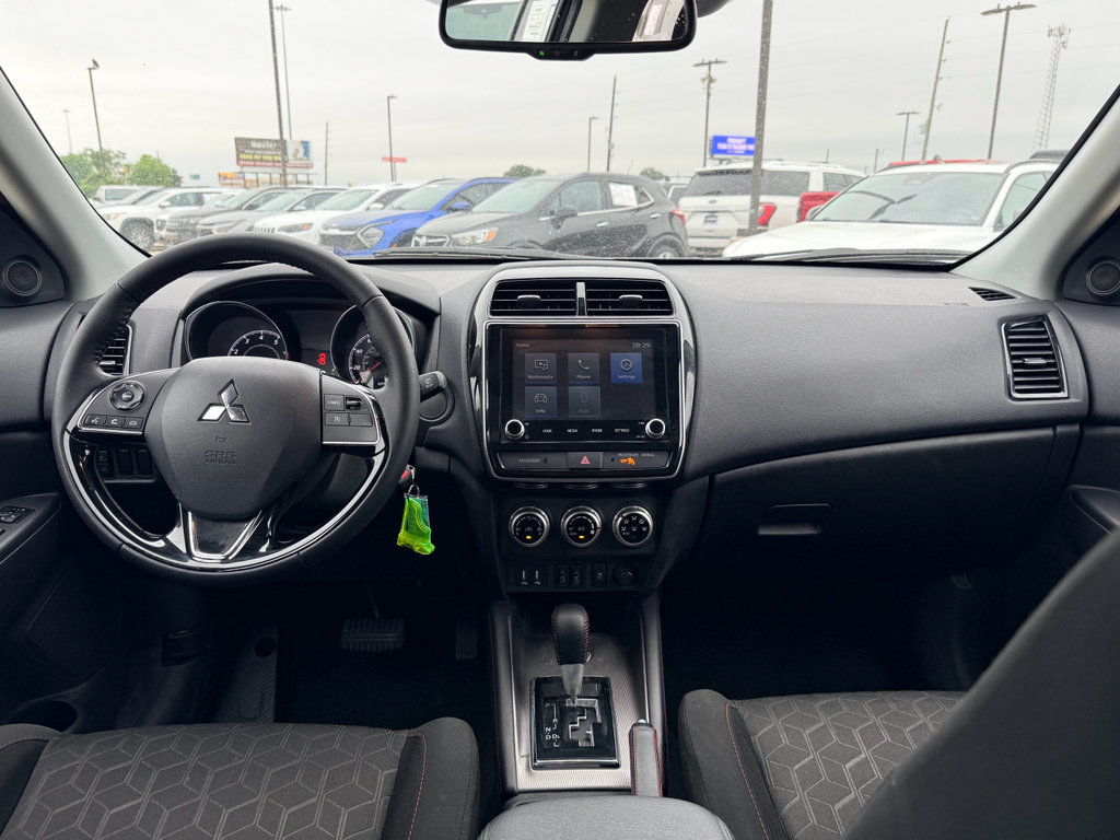 Used 2024 Mitsubishi Outlander Sport AWD image 15