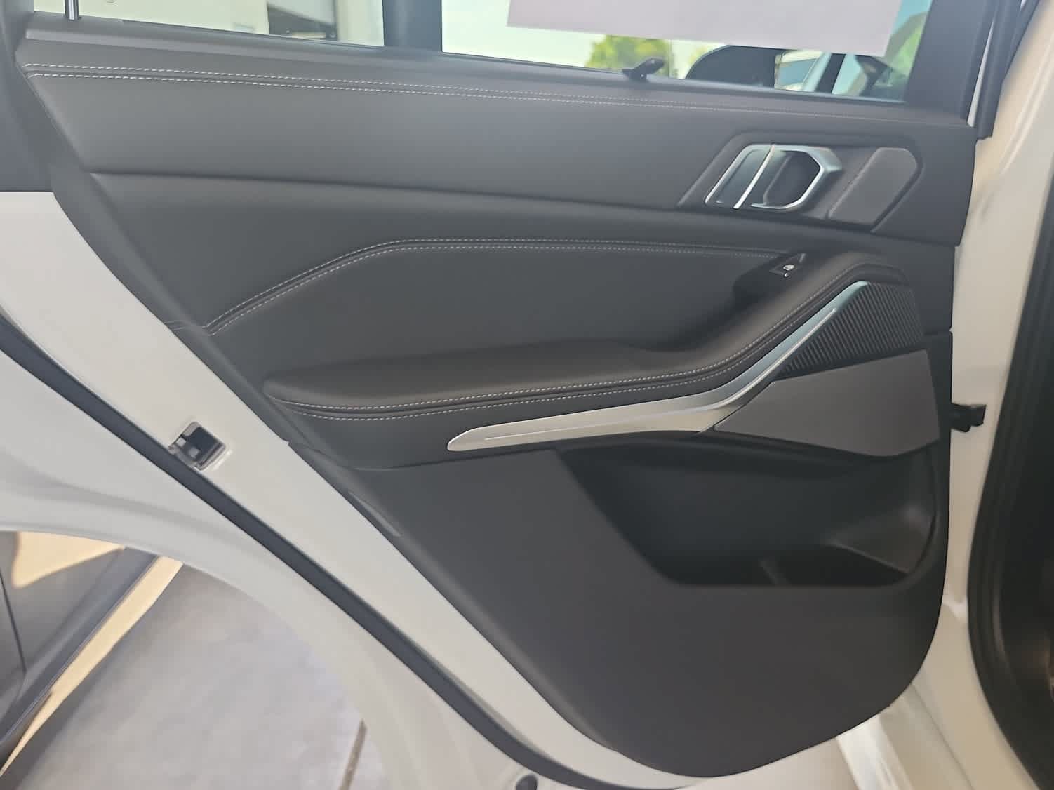 New 2026 BMW X5 M60i AWD/4WD image 14