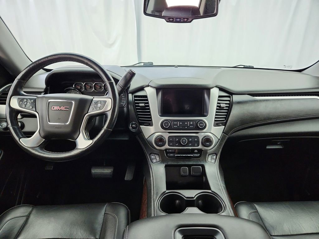 Used 2017 GMC Yukon SLT AWD/4WD image 29