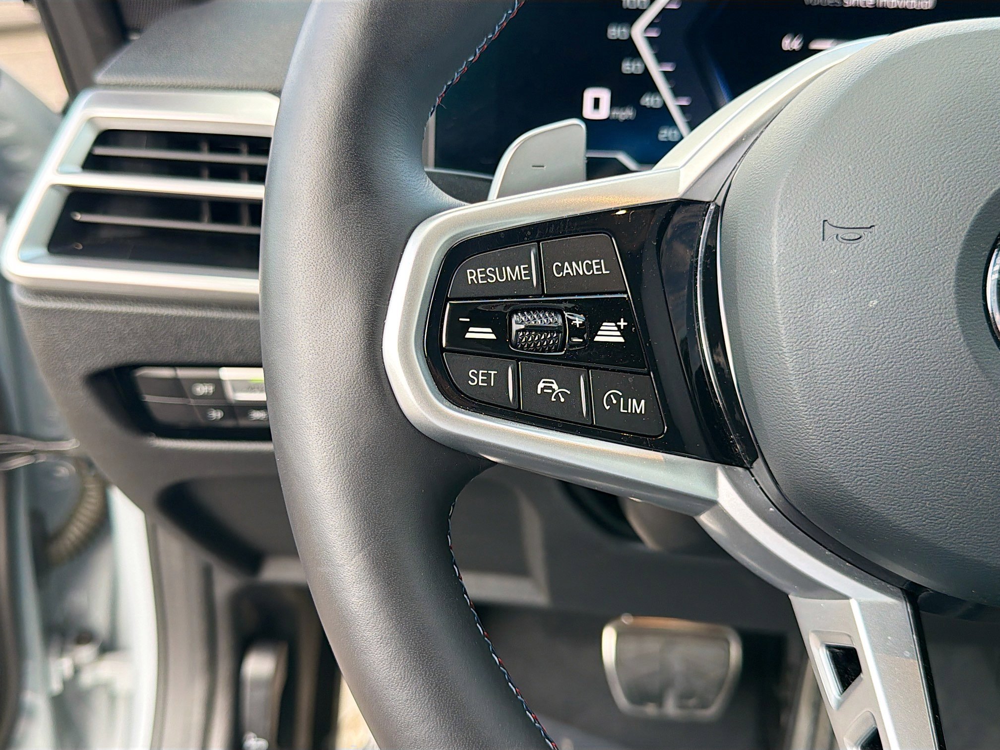 Used 2025 BMW M440i image 37