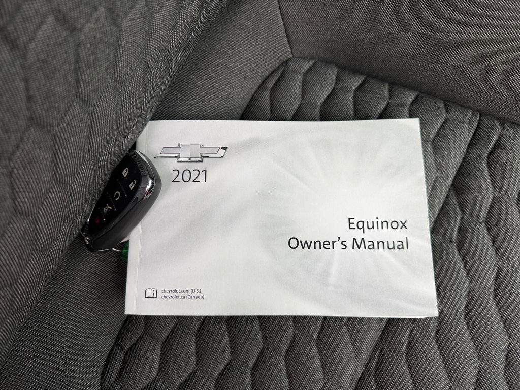 Used 2021 Chevrolet Equinox LT image 33