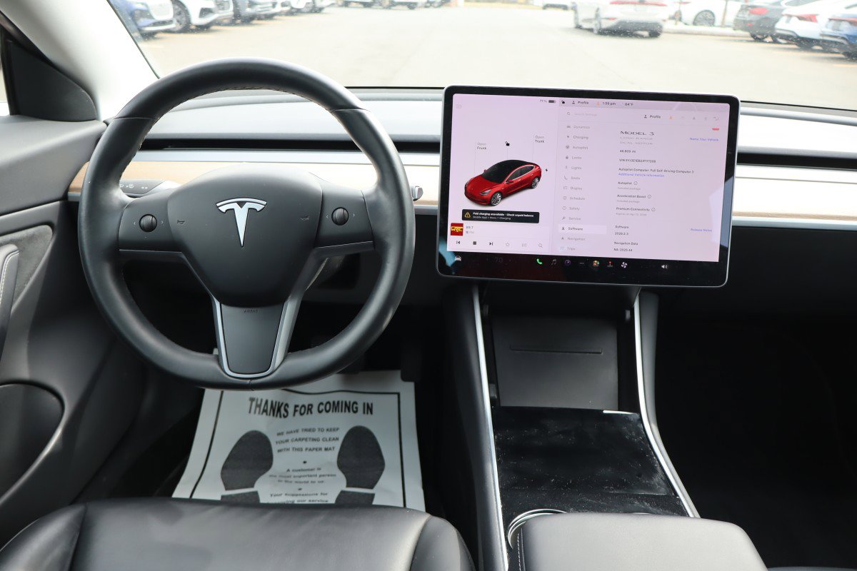 Used 2018 Tesla Model 3 Long Range image 12