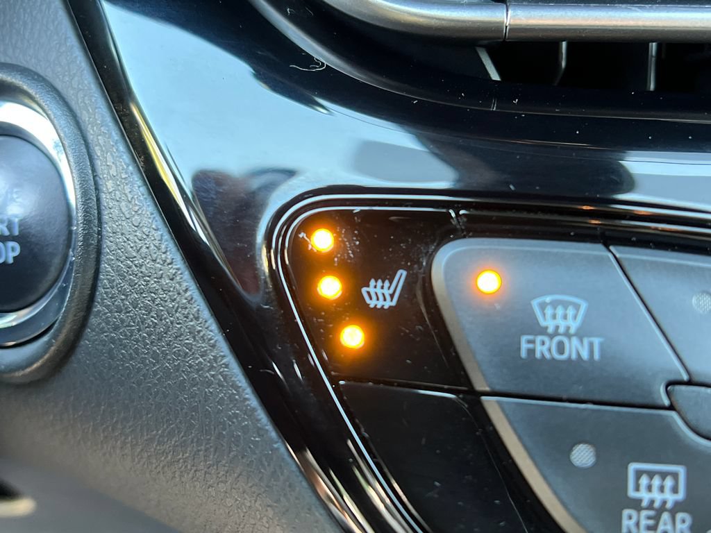 Used 2021 Toyota C-HR Limited FWD image 27