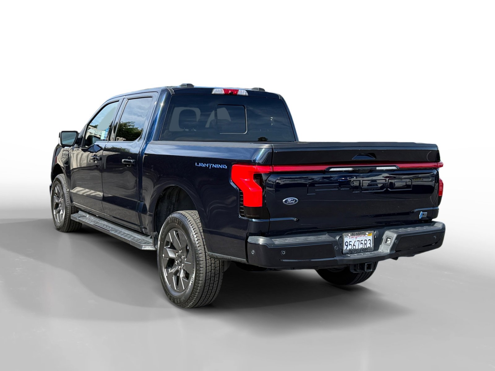 Certified 2022 Ford F150 Lightning Lariat image 3