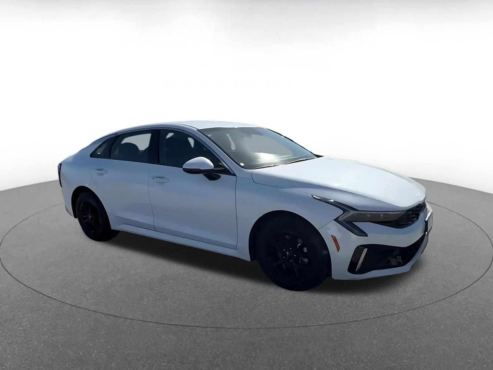 Used 2025 Kia K5 LXS image 2