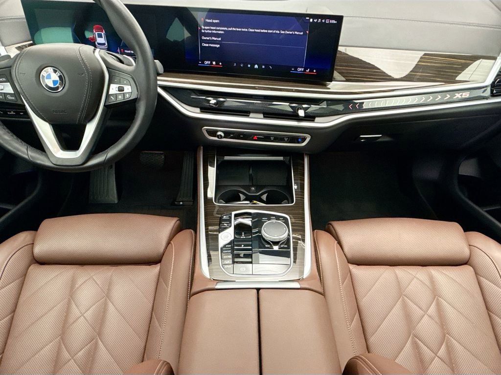 Used 2024 BMW X5 xDrive40i w/ Parking Assistance Package image 13