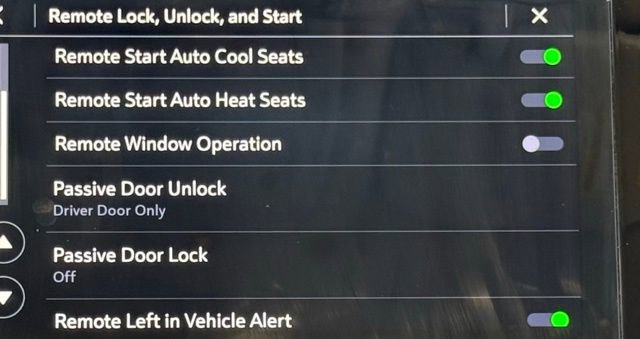 Used 2022 Chevrolet Bolt EUV LT w/ Convenience Package image 29