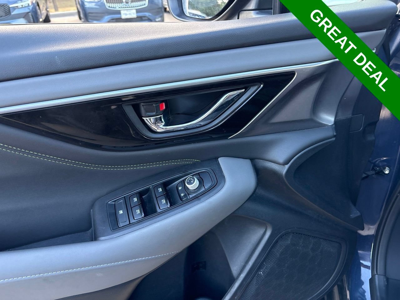 Used 2025 Subaru Outback Onyx Edition AWD/4WD image 16