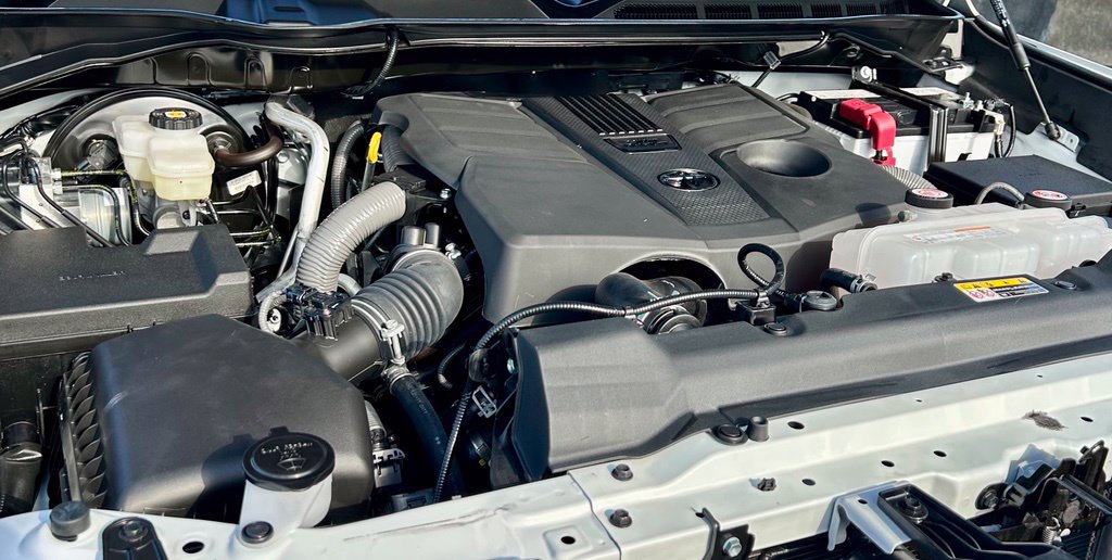 Certified 2025 Toyota Tundra Limited AWD/4WD image 26