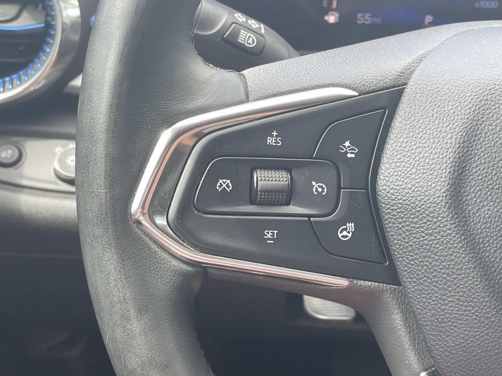 Used 2024 Chevrolet Trax LT w/ Driver Confidence Package FWD image 25