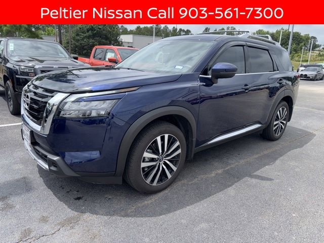 Certified 2025 Nissan Pathfinder Platinum FWD image 6