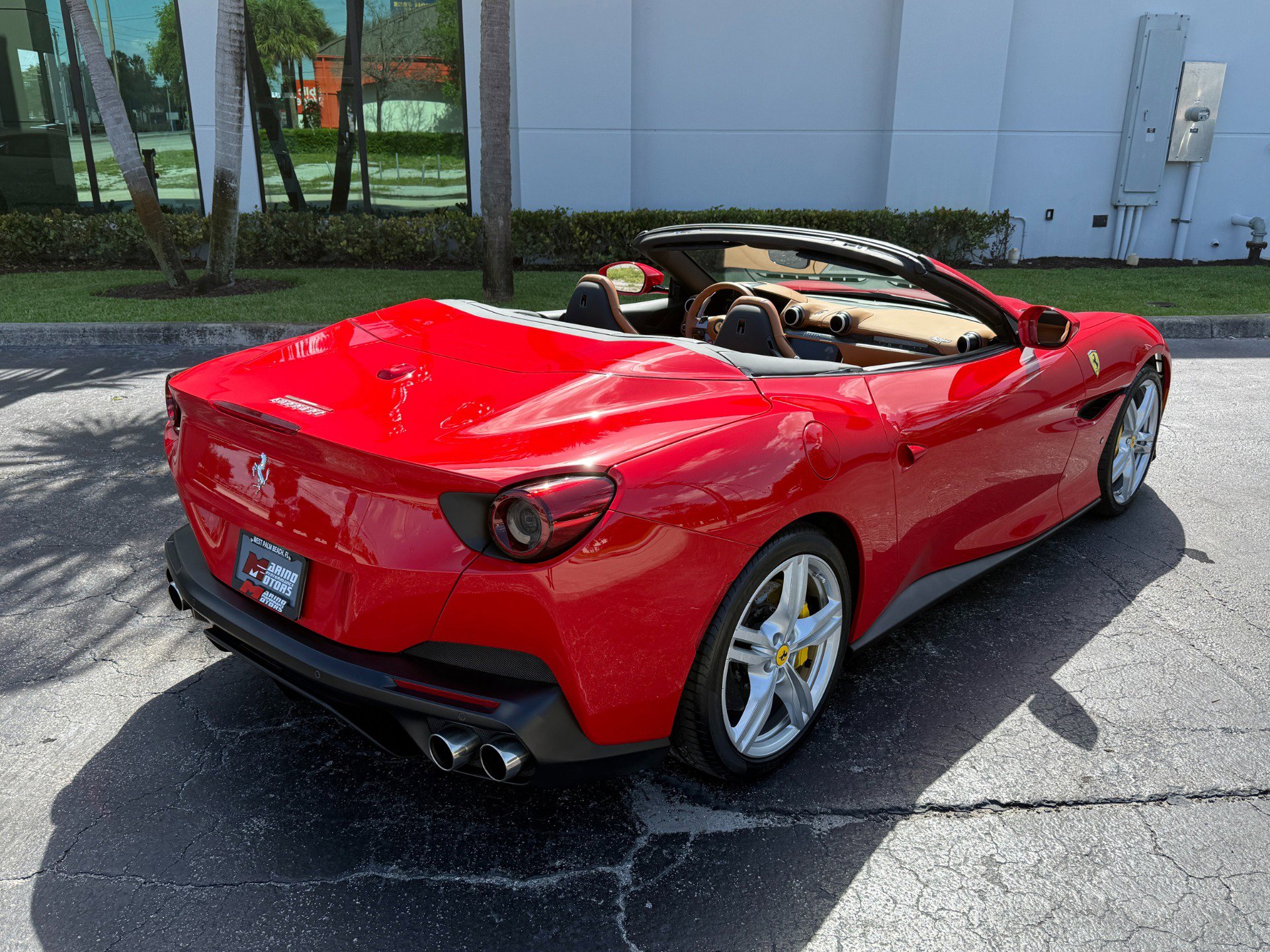 Used 2019 Ferrari Portofino RWD image 16