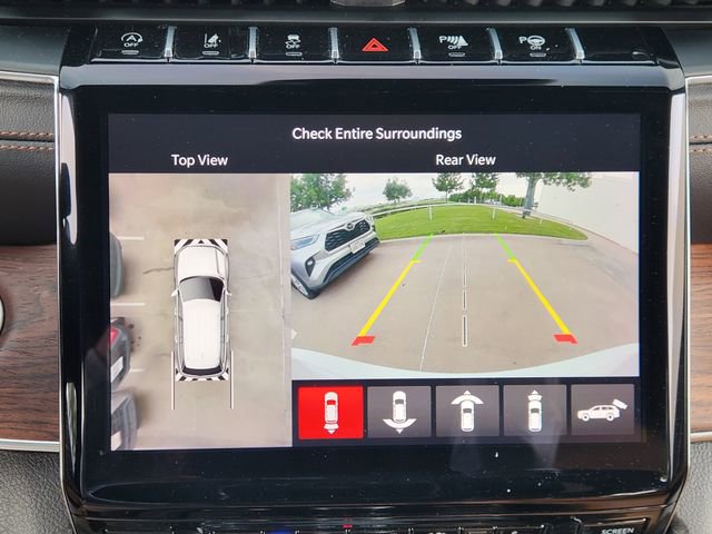 Used 2024 Jeep Grand Cherokee Summit AWD/4WD image 13