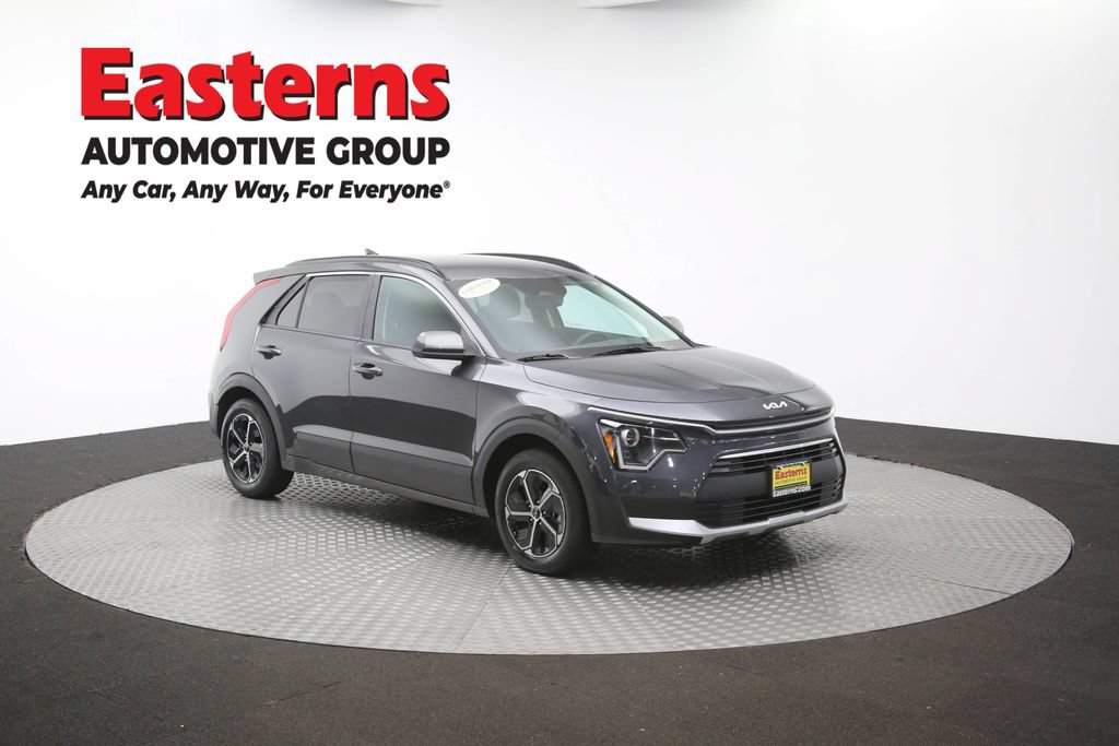 Used 2025 Kia Niro LX FWD image 47