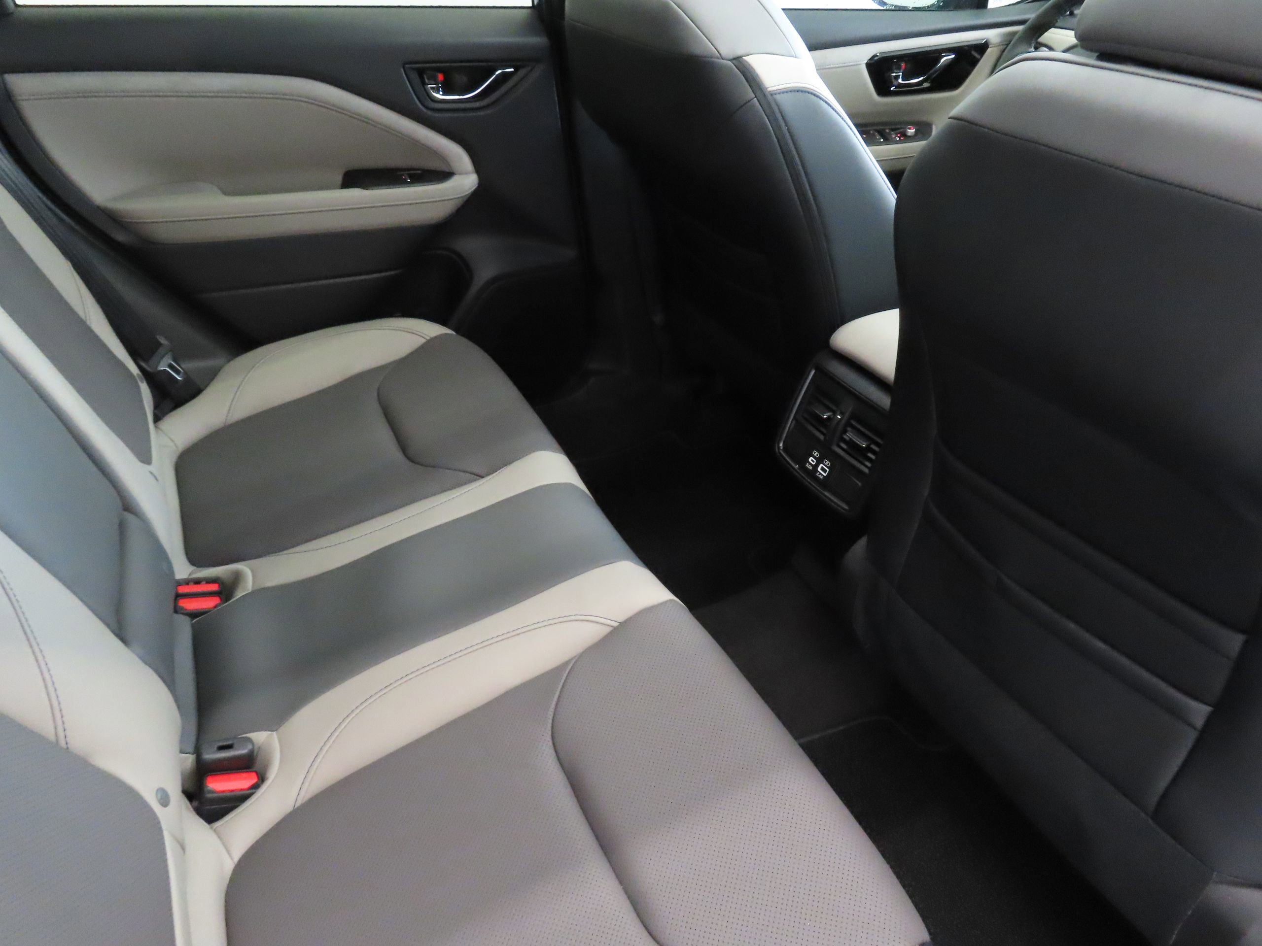 New 2026 Subaru Forester Limited image 26